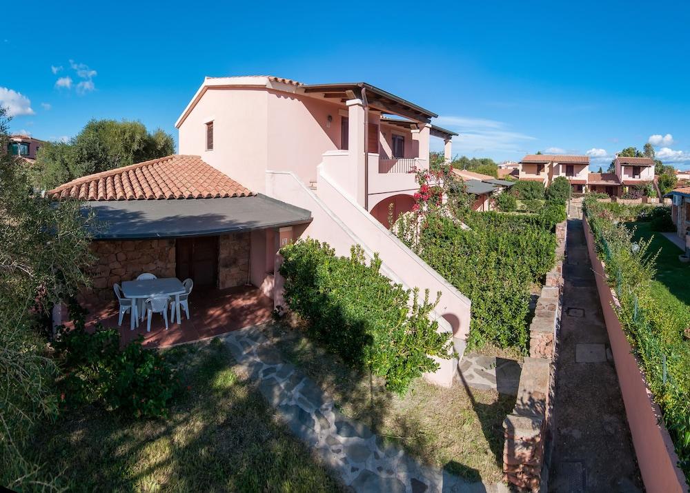 Residenze Gallura Сан-Теодоро Экстерьер фото